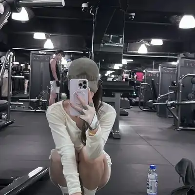 潘宏